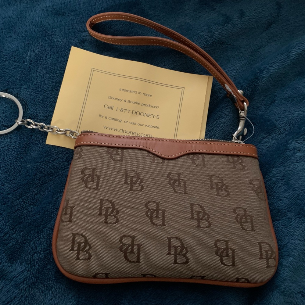 Dooney & Bourke Pouch with Keychain & Strap | New with Tags - Picture 1 of 2
